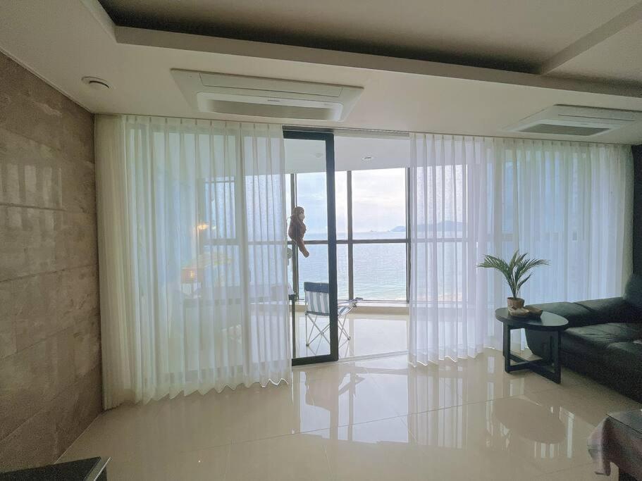 Haeundae Luxury House Apartment Пусан Екстериор снимка
